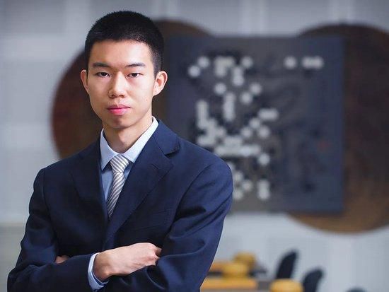 好朋友的年轻妈妈